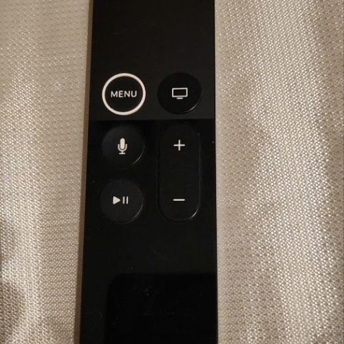 Apple Siri Remote Gen 4 chính hãng (không lên nguồn - linh kiện/sửa chữa)